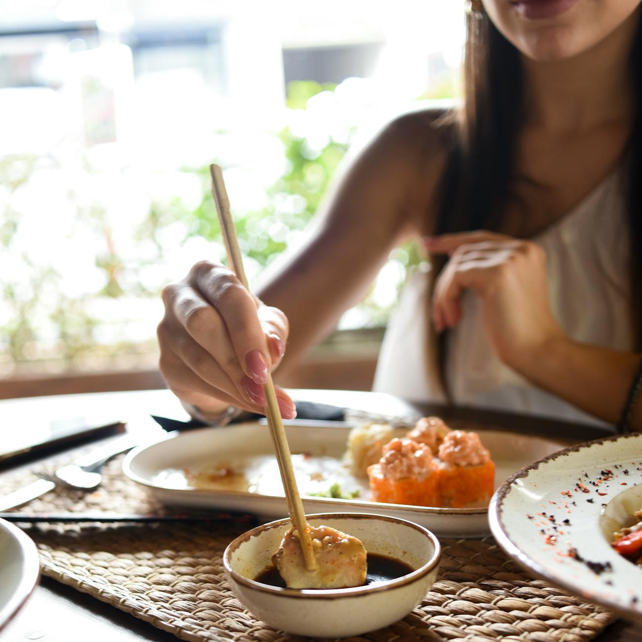 Why Japanese Chopsticks Are Pointed: The Design Behind the Tip