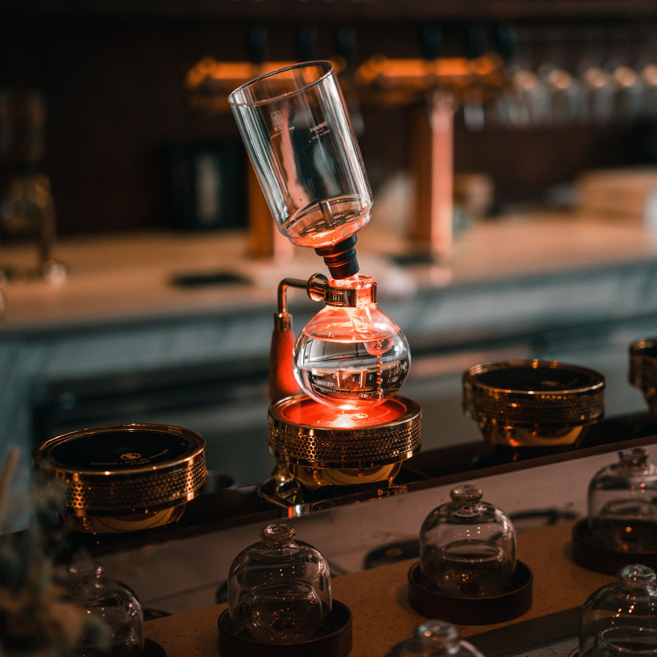 An Introduction to Japanese Glass Crafts: History, Techniques, and Regional Traditions